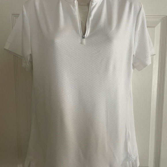 Nike Tops - Nike Dri-Fit White Short Sleeve Top